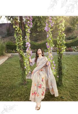 Lavender printed linen saree with blouse 3