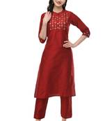 Women Straight Embroidery Silk Kurta With Solid Silk Pant(Maroon)
