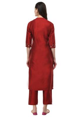 Women Straight Embroidery Silk Kurta With Solid Silk Pant(Maroon) 2