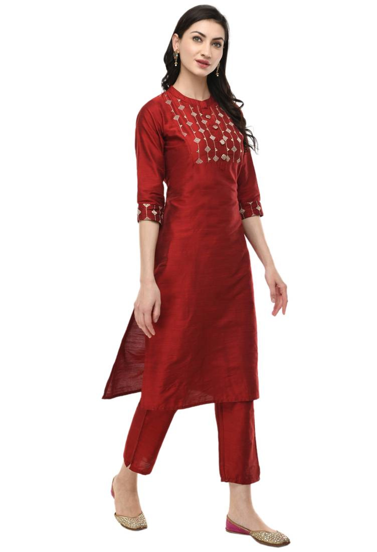 Women Straight Embroidery Silk Kurta With Solid Silk Pant(Maroon)