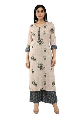 Women Straight Floral Printed Rayon Kurta With Palazzo(Light Pink) 1