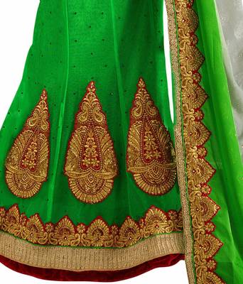 Green Embroidered Jacquard Saree With Blouse 3