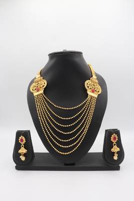 Stylish Gold Plated Wedding Jewellery  Multi-String Necklace Set For Women 2
