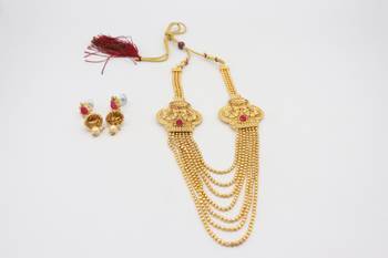 Stylish Gold Plated Wedding Jewellery  Multi-String Necklace Set For Women 3