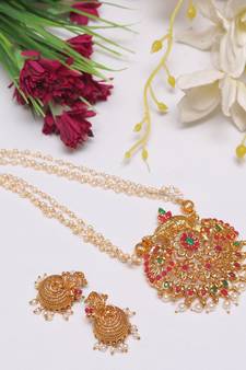 Multilayer pearl mala temple jewellery set