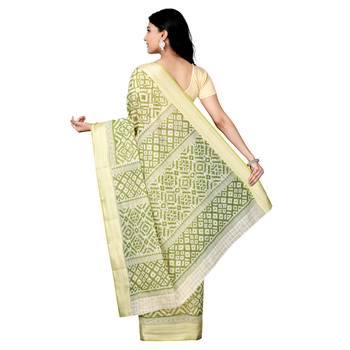 Green printed cotton saree with blouse 2