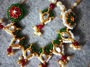 Designer kundan pearl stone bridal wedding nose ring indian style nath with pearl line 3