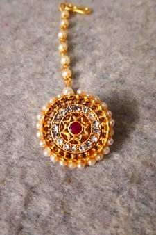 Designer classic kundan pearl stone maang tikka or borla headpiece for wedding