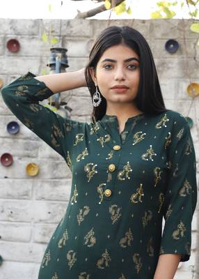 Dark-green printed rayon kurta-sets 4