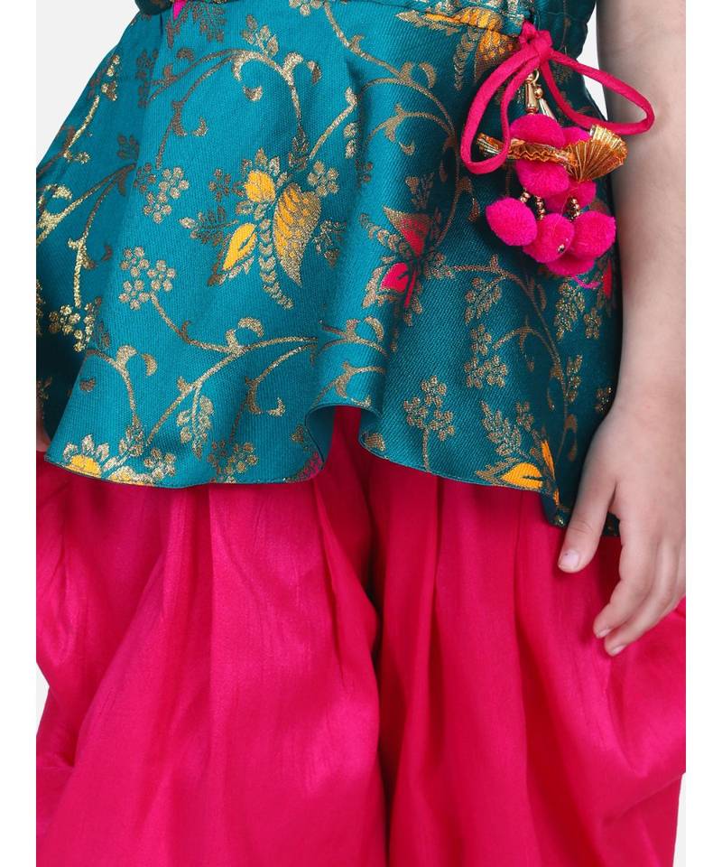 BownBee Jacquard Sleeveless Pelum With Silk Dhoti- Green