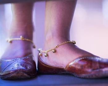 Golden Ghungroo Adjustable Anklet Pair 1