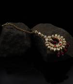 Red kundan maang tikka