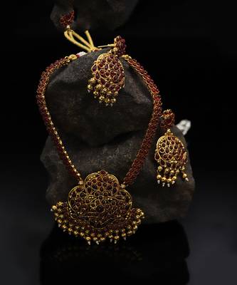Red Stone Kemp Necklace Set 3