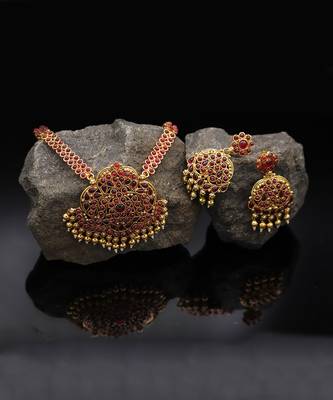 Red Stone Kemp Necklace Set 1