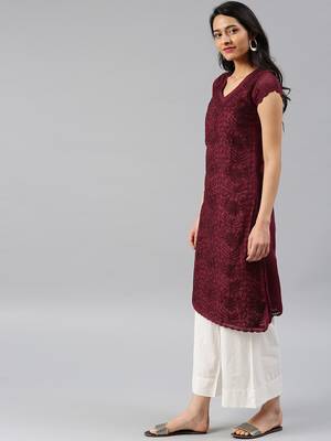 Maroon embroidered cotton embroidered-kurtis 3
