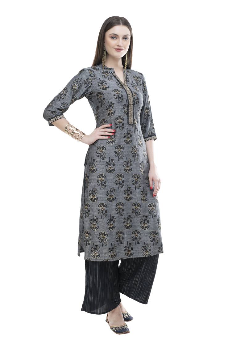 Women Gotta Patti Embroidery Kurta With Printed Pant(Mrp102)