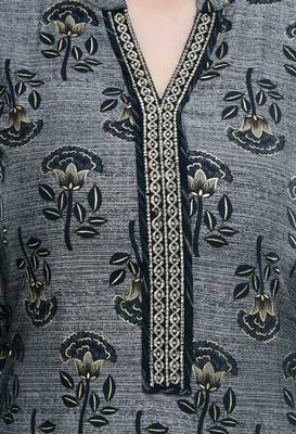 Women Gotta Patti Embroidery Kurta With Printed Pant(Mrp102) 4