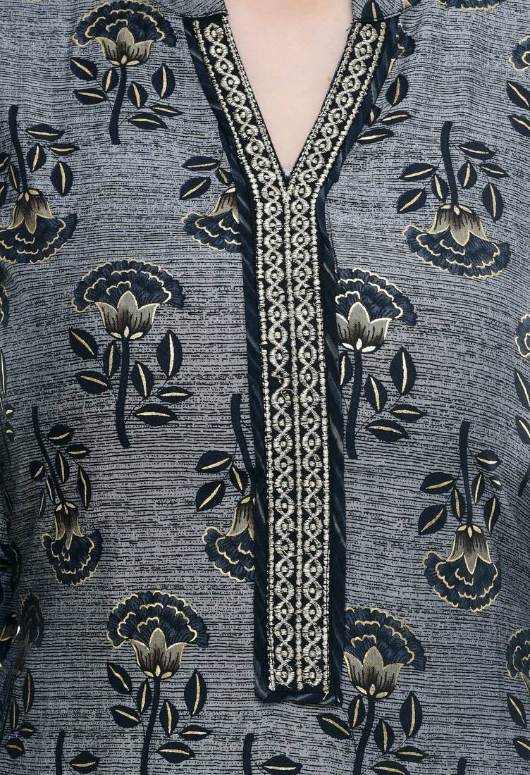 Women Gotta Patti Embroidery Kurta With Printed Pant(Mrp102)