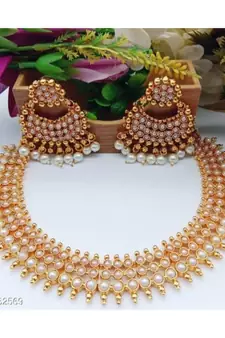 Kayaa Gold plated Richies Designed Beautiful Choker Set For Wedding