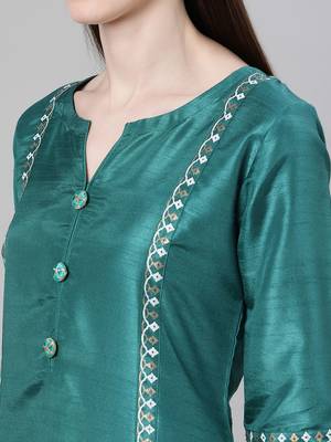 Green printed art silk kurtas-and-kurtis 4