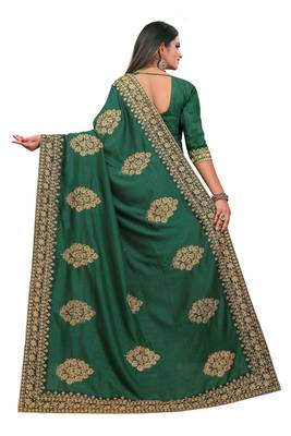 Green embroidered silk blend saree with blouse 3