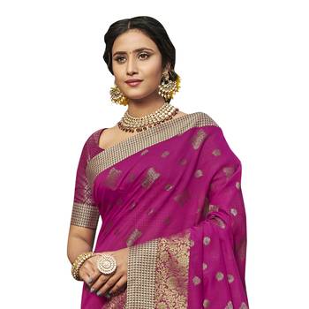 Dark pink woven chanderi saree with blouse 2