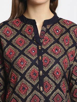 Blue embroidered rayon ethnic-kurta pant set with dupatta 4