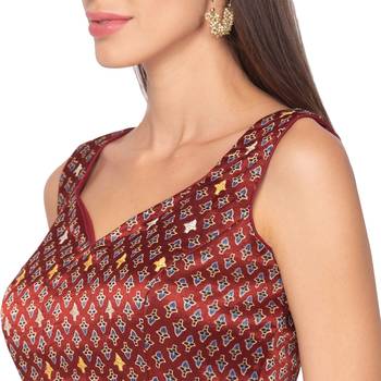 Maroon silk Readymade Saree Blouse 4