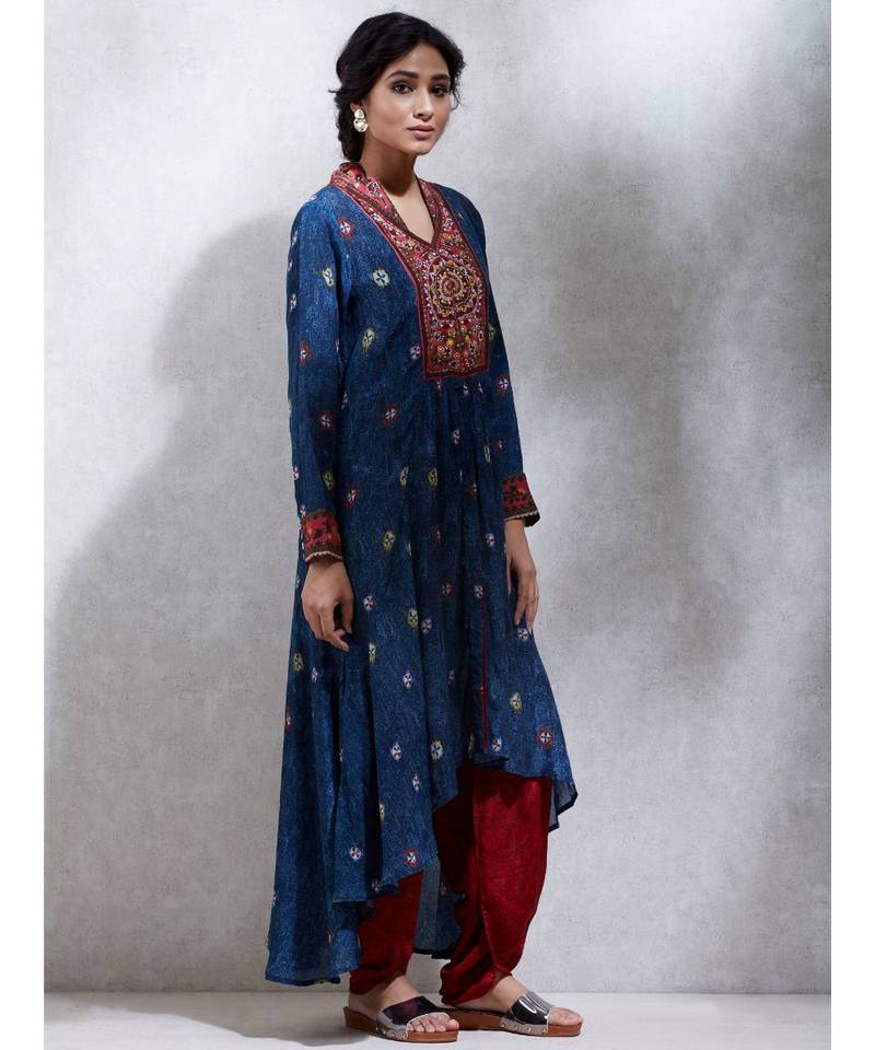 V-Neck Full Sleeves Printed Kurta