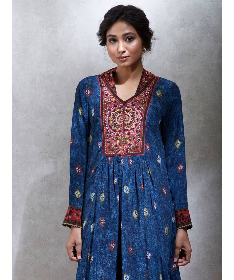 V-Neck Full Sleeves Printed Kurta