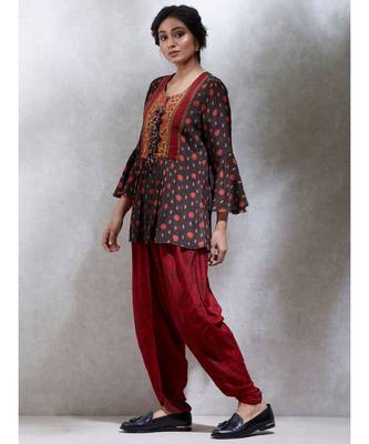 Round Neck Full Sleeves Brick Red & Brown Peplum Kurti With Dhoti Salwar 3