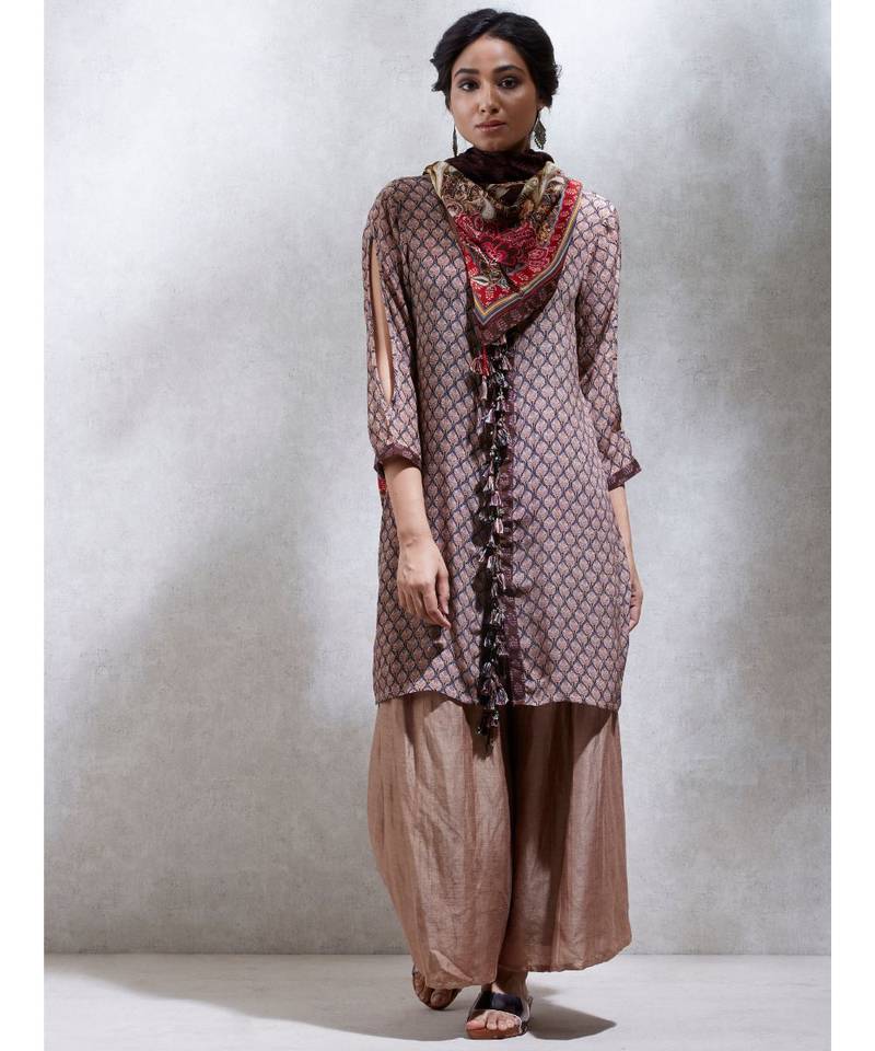 Brown & Beige Dabbu Print Kurta With Trouser And Scarf