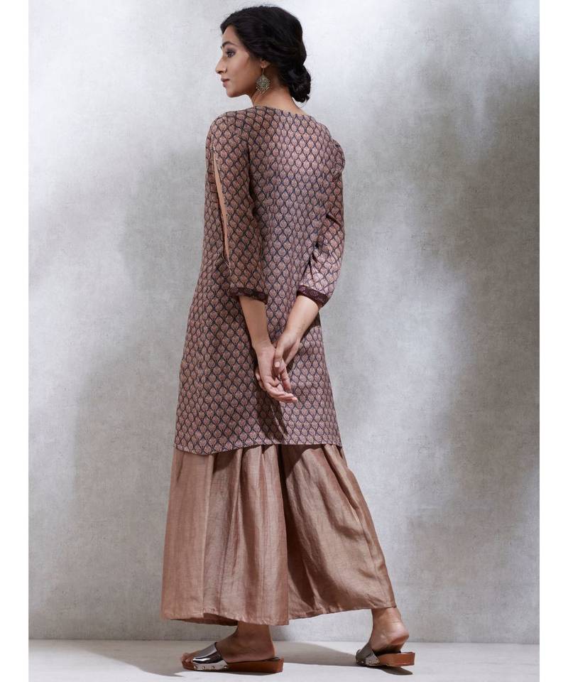 Brown & Beige Dabbu Print Kurta With Trouser And Scarf