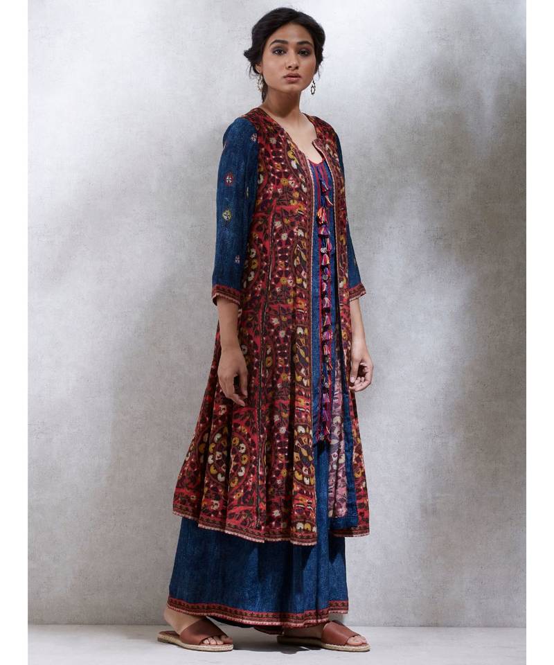 Round Neck 3/4 Sleeves  Kurta With Jacket & Trousers