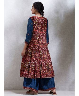 Round Neck 3/4 Sleeves  Kurta With Jacket & Trousers 5