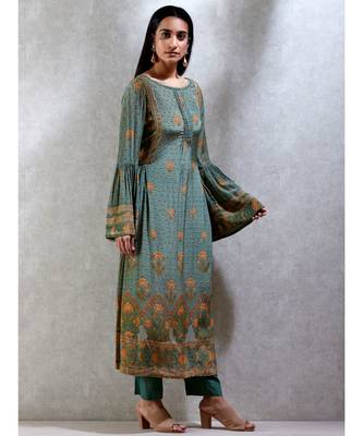 Boat Neck Flared Sleeves Kurta With Pant 4