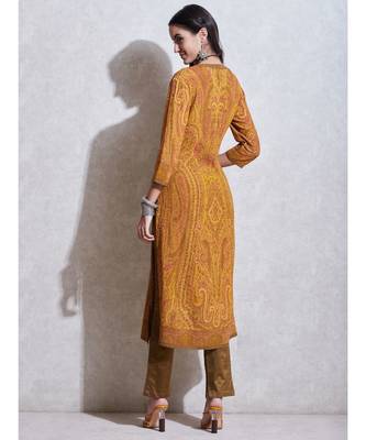 Round Neck 3/4 Sleeves Kurta with Trousers & Dupatta 5