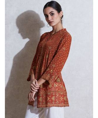 Band Collar Full Sleeves Floral Print Kurti 3