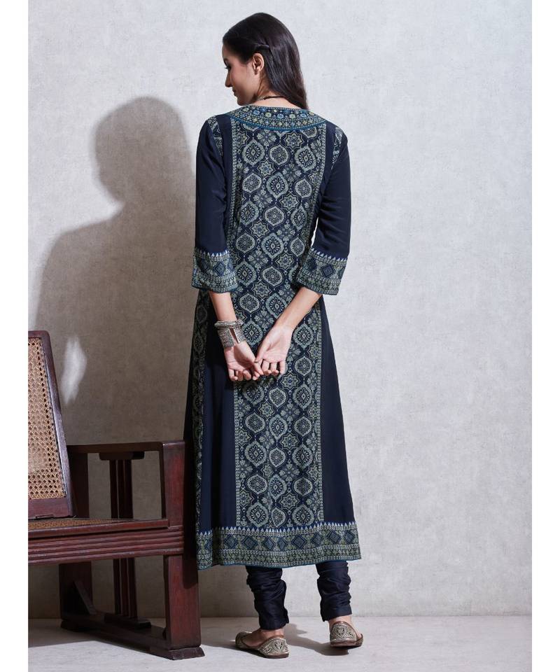 V Neck 3/4 Sleeves Kurta With Churidar & Dupatta