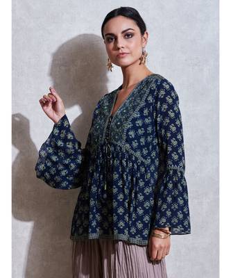 V Neck Flounce Sleeves Geometric Floral Kurti 4