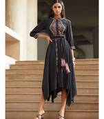 Round Neck 3/4 Sleeve Solid Asymmetrical Kurta With Embroidery