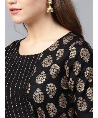 Varanga Women Black & Golden Printed A-Line Kurta 3