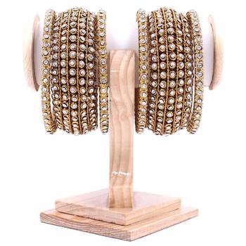 Gold bangles-and-bracelets 2
