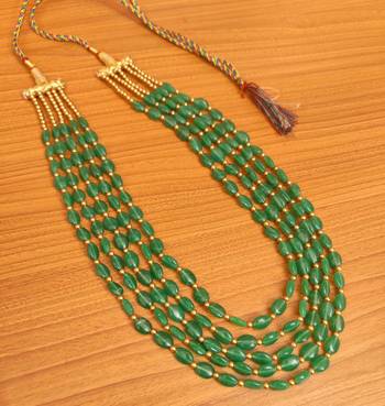 Green necklaces 1