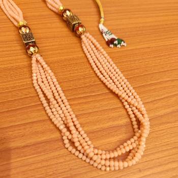 Beige necklaces 2