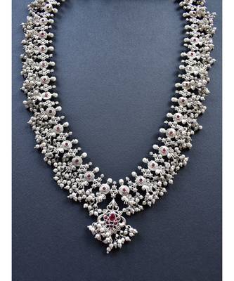 Temple Oxide Silver Clustered Pearl Necklace Set 2