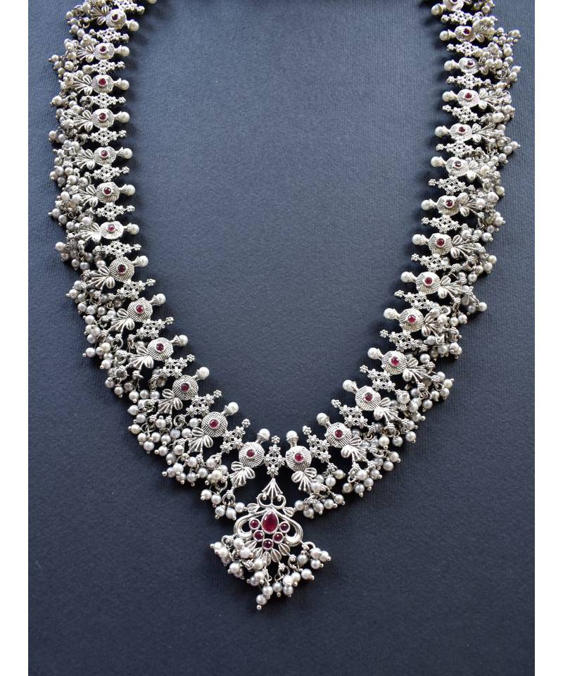 Temple Oxide Silver Clustered Pearl Necklace Set
