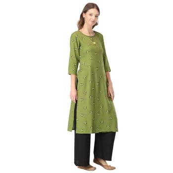 Green printed rayon kurtas-and-kurtis 4