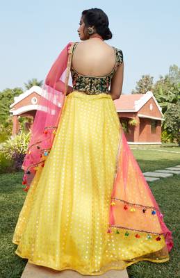 Yellow metallic foil printed net Semi Stitched bridal lehenga 3