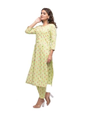 Green Floral Printed Kurta Pant Set 3